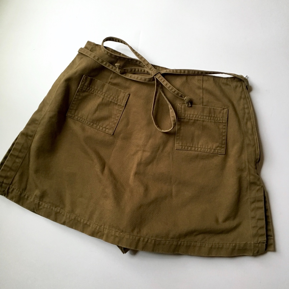 Express army green skort